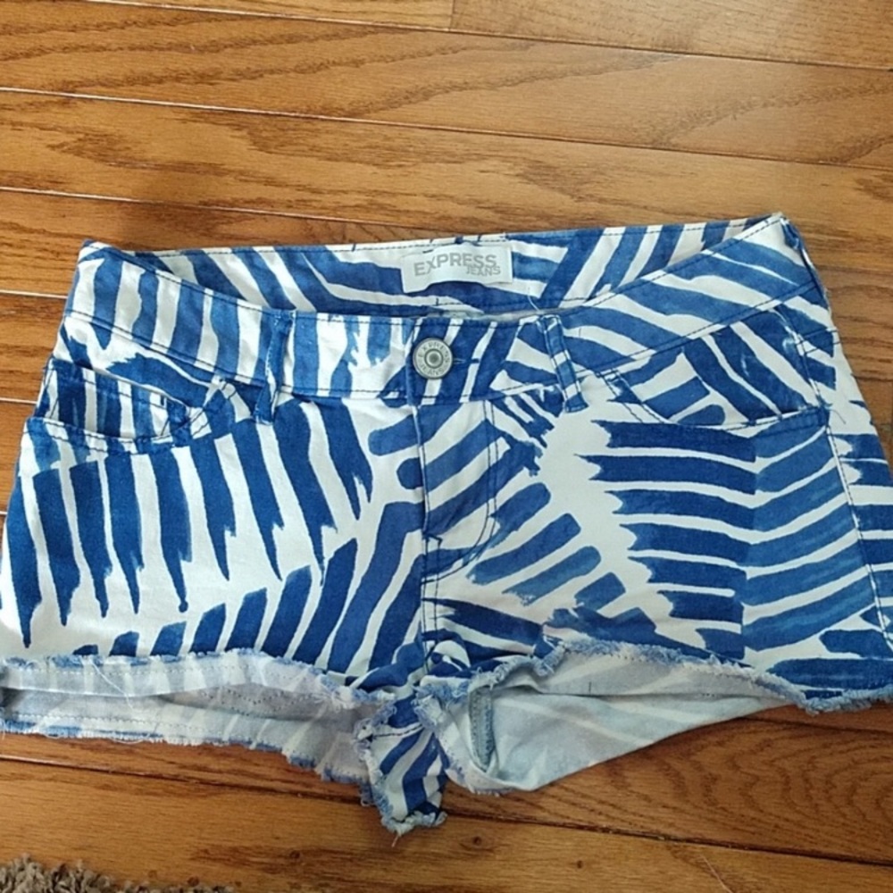 Express shorts, size 0